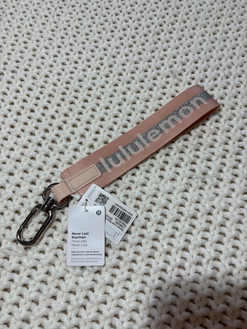 lululemon never lost keychain in pink mist/silver